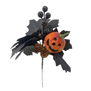 Halloween-dekoration - Sort ahornblade og græskar på grene